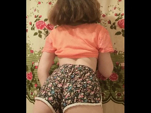 ❤️ سیکسی نوجوان بیب کیمرے پر اپنی شارٹس اتار رہی ہے۔ مقعد ویڈیو پر ur.xxxwow-net.ru ❌❤